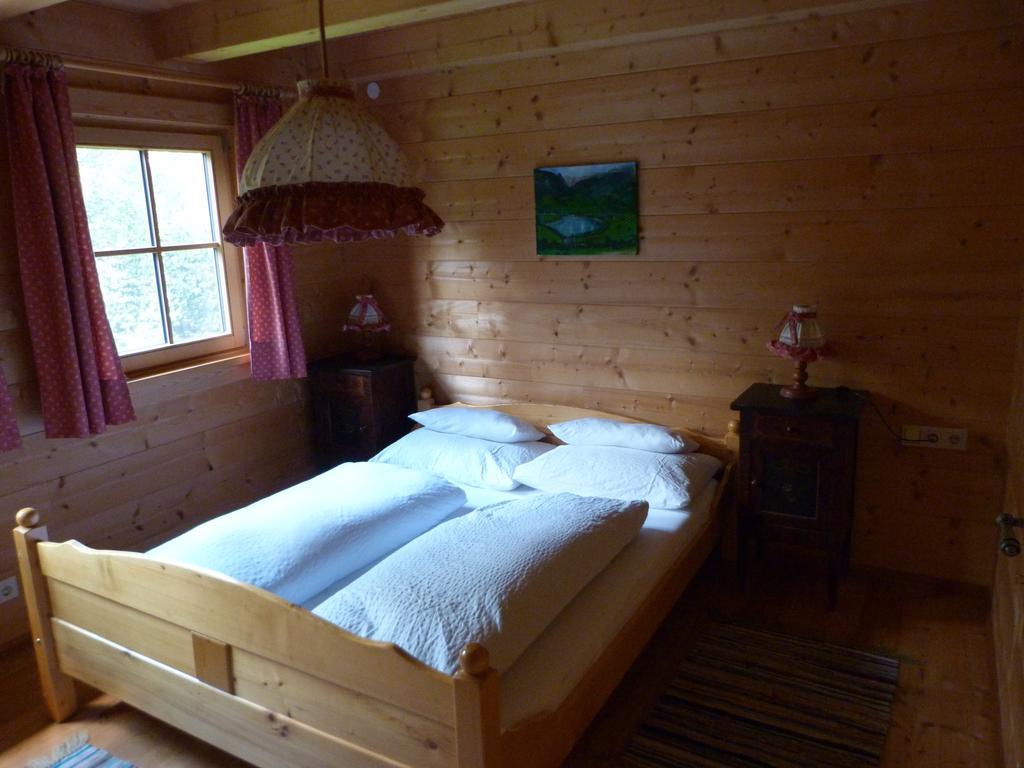 Knusperhäusl Villa Uttendorf Rum bild