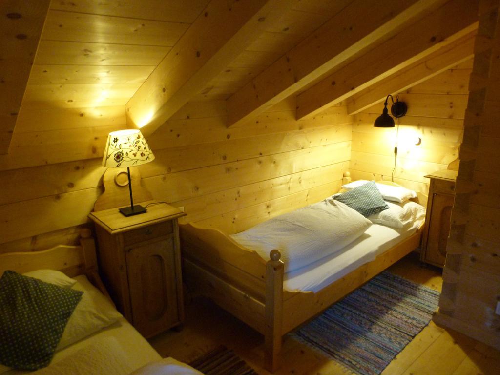 Knusperhäusl Villa Uttendorf Rum bild