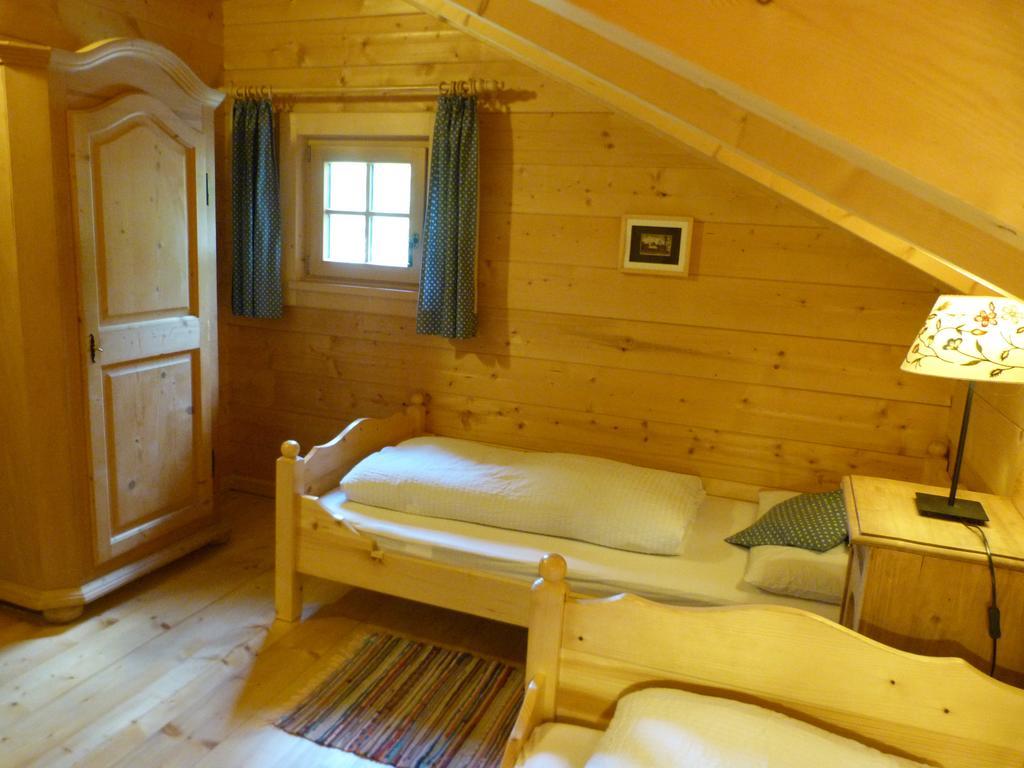 Knusperhäusl Villa Uttendorf Rum bild