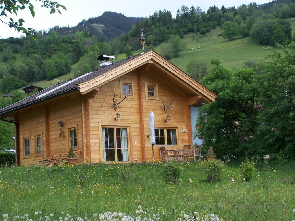 Knusperhäusl Villa Uttendorf Rum bild