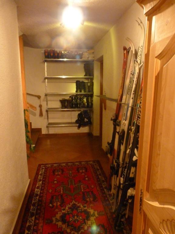 Knusperhäusl Villa Uttendorf Rum bild