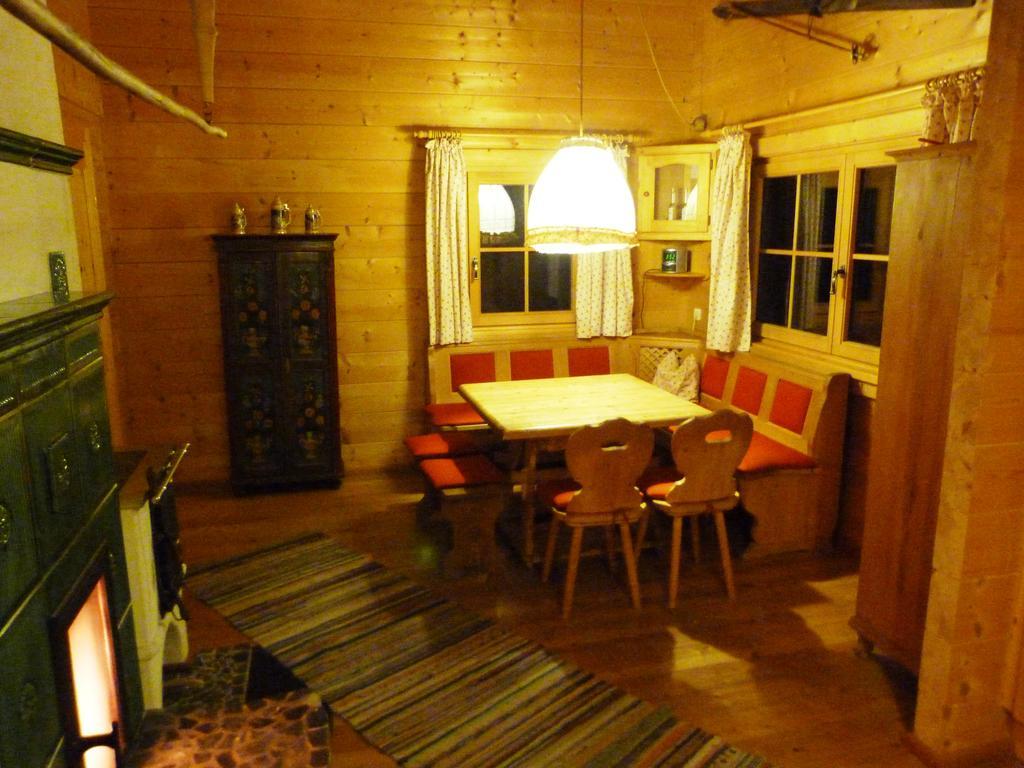 Knusperhäusl Villa Uttendorf Exteriör bild